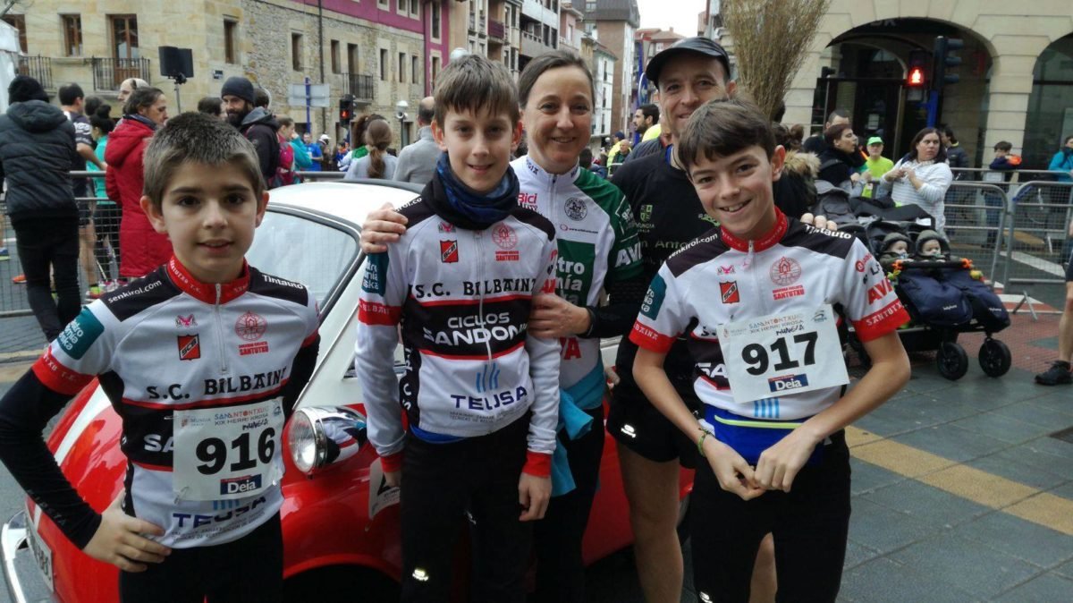 Escuelas y Triatletas en la herri krossa de Mungia